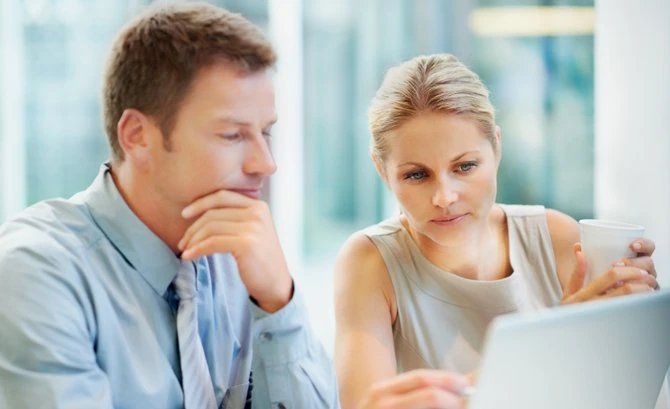 Chuyện trớ trêu: Theo dõi chồng ngoại tình, yêu luôn chồng cô bồ