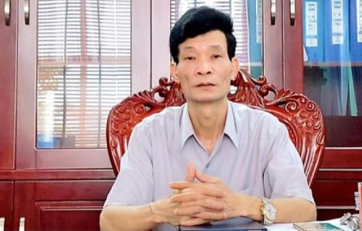 Ông Phùng Quốc Lập, Phó Giám đốc Sở GD&ĐT Phú Thọ. Ông Phùng Quốc Lập, Phó Giám đốc Sở GD&ĐT Phú Thọ.