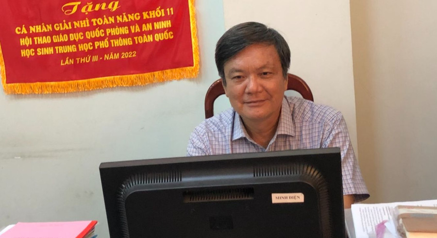 Ông Nguyễn Tấn Lộc, Trưởng phòng Chính trị tư tưởng, Sở GD&ĐT An Giang. Ông Nguyễn Tấn Lộc, Trưởng phòng Chính trị tư tưởng, Sở GD&ĐT An Giang.