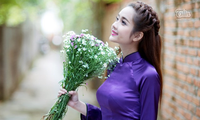 "Cô gái đẹp nhất Tuyên Quang" tím dịu dàng ảnh 2 Cô gái sinh năm 1993 này hiện là SV trường ĐH Mỹ thuật Công nghiệp Hà Nội, Ngọc Ánh được kỳ vọng sẽ trở thành gương mặt hotteen mới.