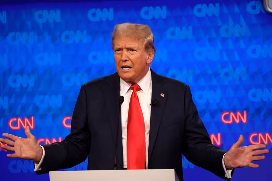  Ông Donald Trump đang có lợi thế hơn trong cuộc tranh luận Tổng thống Mỹ với ông Joe Biden.