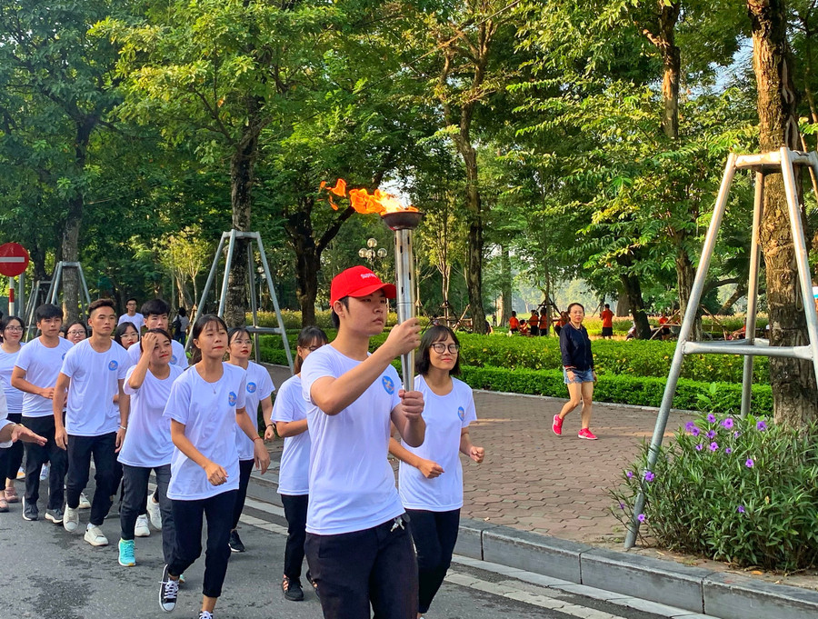 Thử thách 4:30 Sáng là phong trào giúp đoàn viên thanh niên rèn luyện thể chất, tinh thần rất tốt Thử thách 4:30 Sáng là phong trào giúp đoàn viên thanh niên rèn luyện thể chất, tinh thần rất tốt