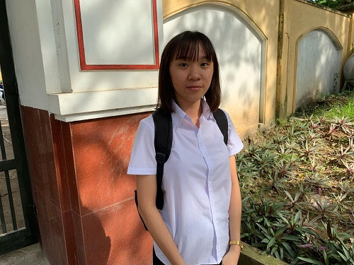 Thí sinh Nguyễn Thúy Hằng.