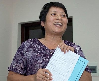 Cô Nguyễn Thái Nhạn luôn nhiệt huyết trong mỗi bài giảng Cô Nguyễn Thái Nhạn luôn nhiệt huyết trong mỗi bài giảng