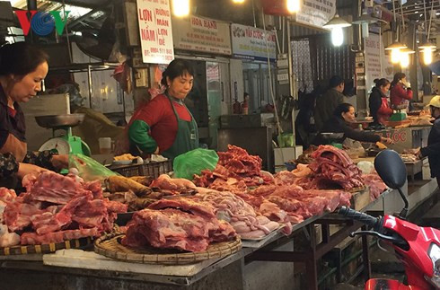 giá xăng giảm, giá hàng hóa rục rịch tăng hình 1 gia xang giam, gia hang hoa ruc rich tang hinh 1