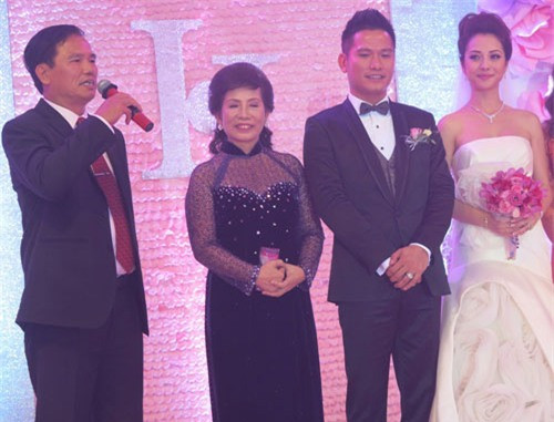 Những “nàng dâu” may mắn của showbiz Việt ảnh 3 Những “nàng dâu” may mắn của showbiz Việt ảnh 3