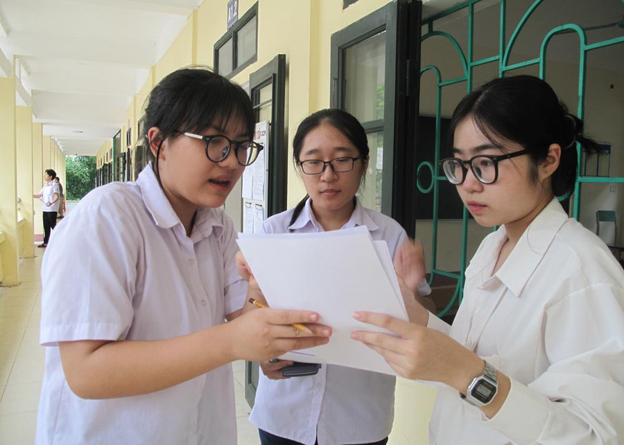 Thí sinh tham gia Kỳ thi tốt nghiệp THPT năm 2022. Thí sinh tham gia Kỳ thi tốt nghiệp THPT năm 2022.