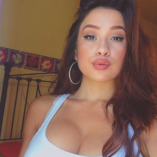 my nhan choi tennis khoe nguc khung khien cu dan mang “dien dao” hinh anh 4