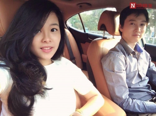 Tổ ấm hạnh phúc của cặp vợ chồng lệch nhau 7 tuổi có khuôn mặt phu thê - Ảnh 1 Tổ ấm hạnh phúc của cặp vợ chồng lệch nhau 7 tuổi có khuôn mặt phu thê - Ảnh 1