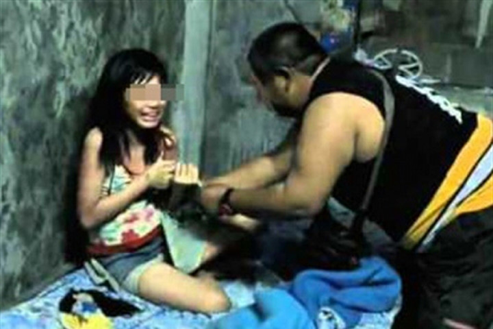 Xót thương bé gái 14 tuổi thiểu năng sinh con mà... không biết cha đứa trẻ là ai