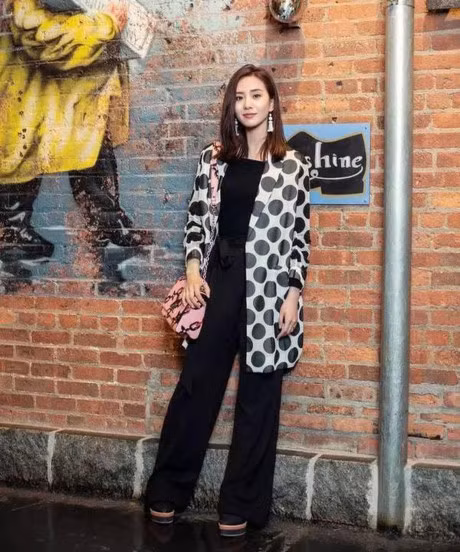 Dien quan au sanh dieu nhu sao Hoa ngu - Anh 9