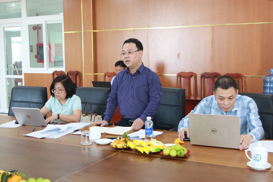 Ông Nguyễn Thế Cường - Trưởng Phòng Nghiệp vụ 3 Thanh tra Bộ GD&ĐT phát biểu tại buổi làm việc. Ông Nguyễn Thế Cường - Trưởng Phòng Nghiệp vụ 3 Thanh tra Bộ GD&ĐT phát biểu tại buổi làm việc.