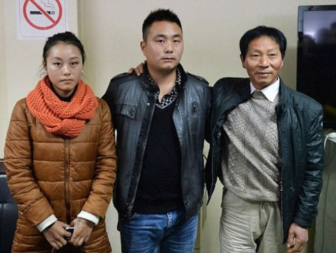 Tìm về nhà sau 24 năm bị bắt cóc ảnh 1