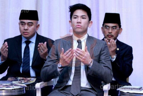 Chàng Hoàng tử độc thân, quyến rũ và giàu có của Brunei: Chang Hoang tu doc than, quyen ru va giau co cua Brunei: