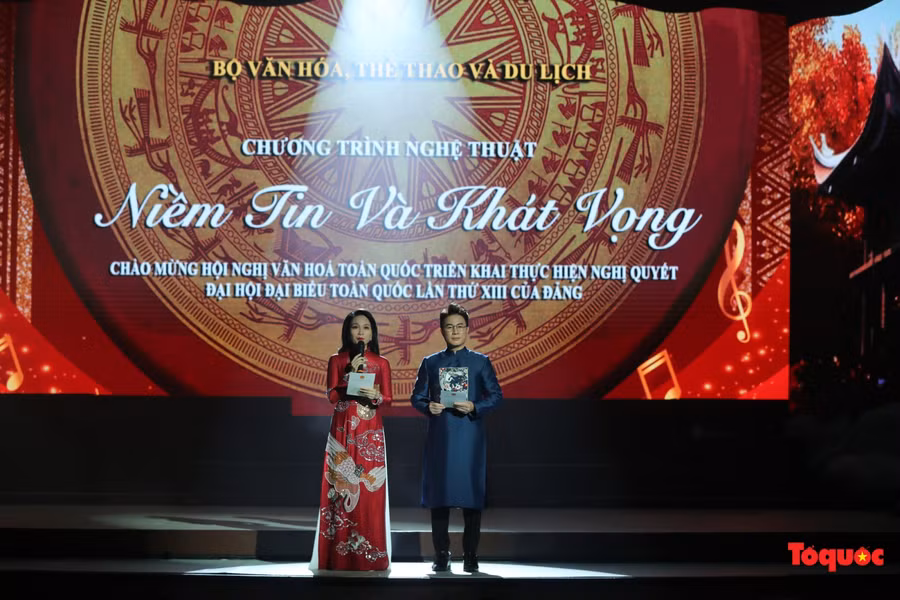 Chương trình nhằm chào mừng Đại hội Văn hóa toàn quốc sẽ diễn ra vào ngày 24/11 tới; triển khai Nghị quyết Đại hội Đại biểu toàn quốc lần thứ XIII của Đảng.