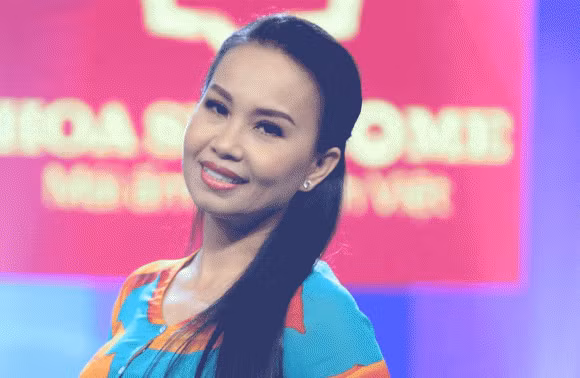 Nữ ca sĩ Cẩm Ly.