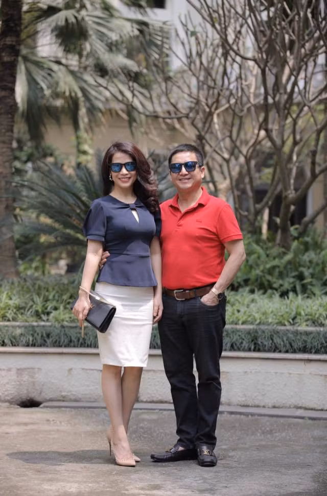 NSƯT Chí Trung và bạn gái Ý Lan.