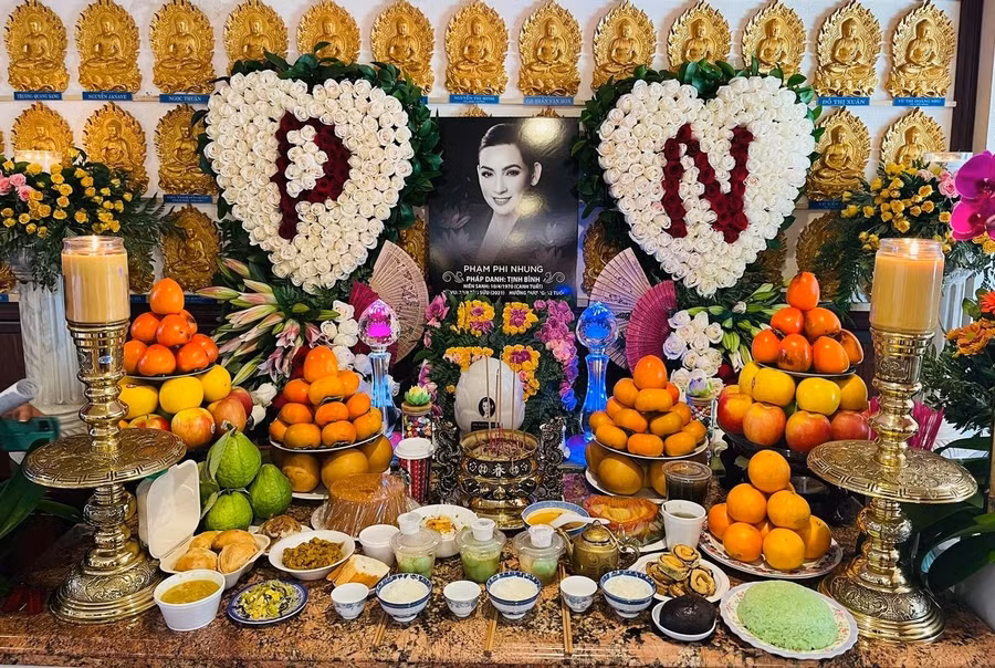 Cố ca sĩ Phi Nhung qua đời sau một thời gian điều trị Covid-19.