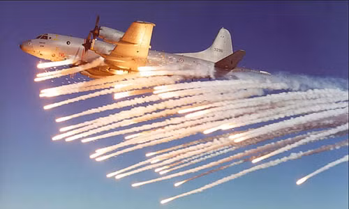 Một chiếc máy bay giám sát P-3 Orion, loại máy bay mà Washington có thể sẽ bán cho Hà Nội. Ảnh: Aviation Spectator.