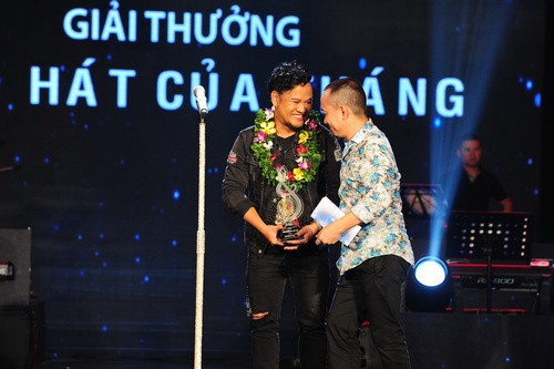 Con trai NSND Y Moan giành 3 giải tại Bài hát Việt ảnh 10 Con trai NSND Y Moan giành 3 giải tại Bài hát Việt ảnh 10