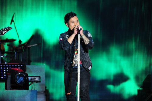 Con trai NSND Y Moan giành 3 giải tại Bài hát Việt ảnh 8 Con trai NSND Y Moan giành 3 giải tại Bài hát Việt ảnh 8