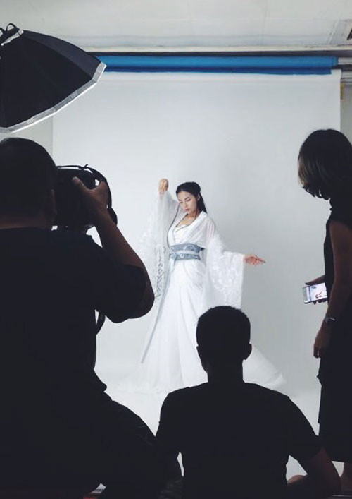 Hoa hậu Kỳ Duyên bị "ném đá" khi diện cổ trang làm “tiên nữ“ ảnh 4 Hoa hậu Kỳ Duyên bị ném đá khi diện cổ trang làm