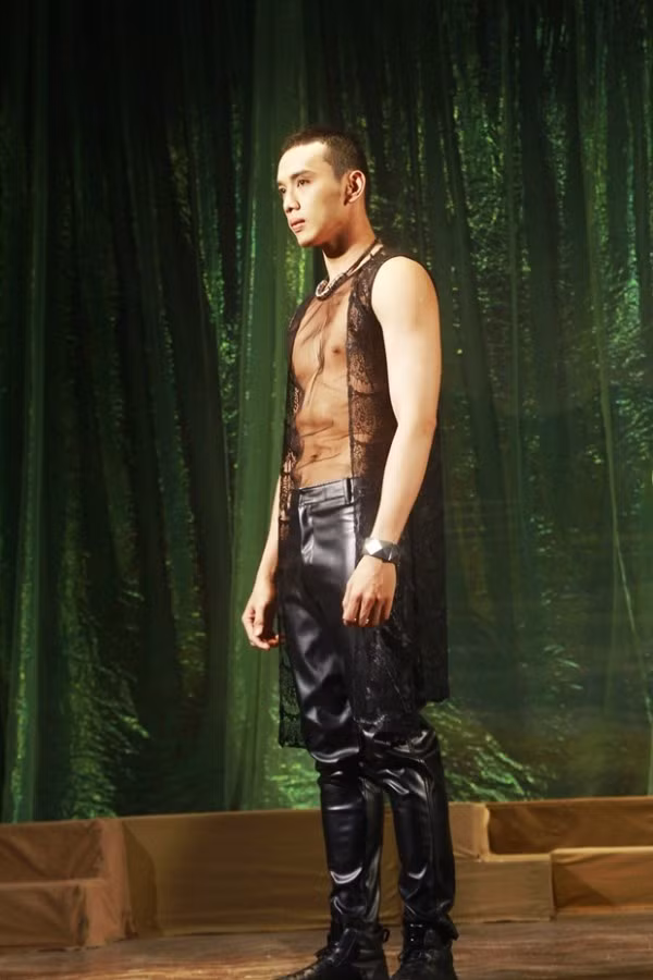 Hình ảnh: ‘Kim Woo Bin Việt Nam’ gây ấn tượng bởi chiều cao khủng số 5