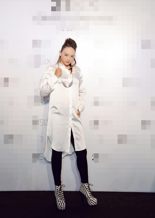 Á hậu Ngọc Oanh rạng rỡ ngày trở lại ảnh 7 Á hậu Ngọc Oanh rạng rỡ ngày trở lại ảnh 7