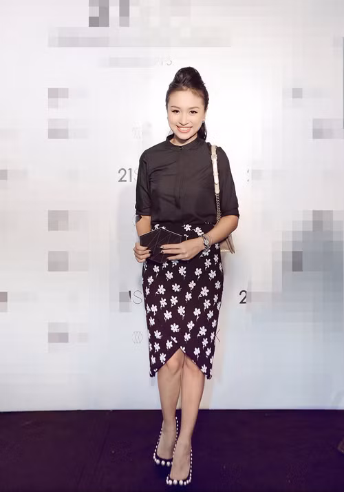 Á hậu Ngọc Oanh rạng rỡ ngày trở lại ảnh 10 Á hậu Ngọc Oanh rạng rỡ ngày trở lại ảnh 10