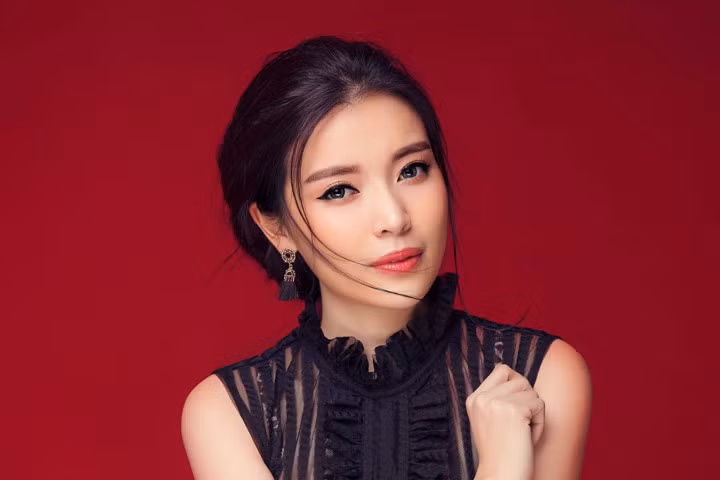 Sao nữ "Đồng tiền quỷ ám" chia tay bạn trai sau khi đóng cảnh nóng với Đức Sơn và Hà Việt Dũng