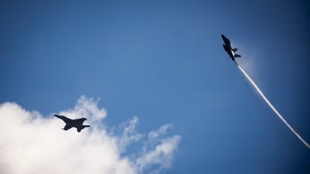  Thừa kế đặc tính của phiên bản cũ kết hợp với những nâng cấp về hệ thống điện tử, sức mạnh chiến đấu của F/A-18 Super Hornet được nâng lên một tầm cao mới. 