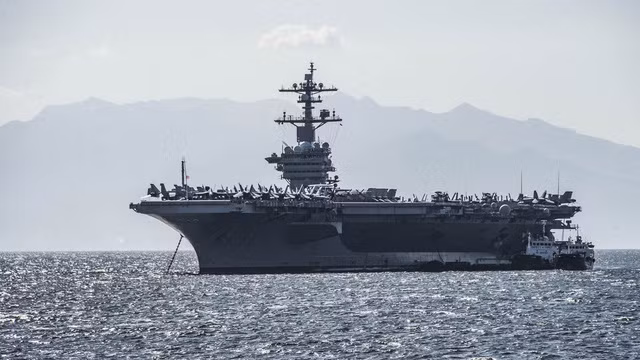  Ngày 23/1, tàu đã thực hiện tập trận thường quy với tàu đổ bộ tấn công số 1 thế giới USS America (LHA 6). 