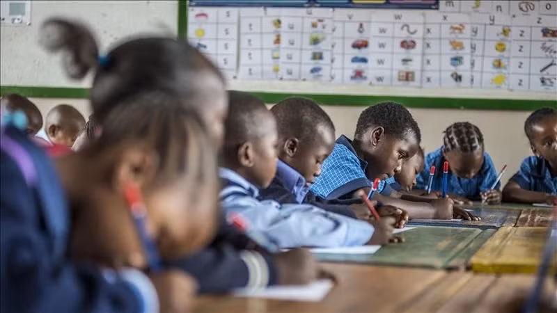 Học sinh Zimbabwe.