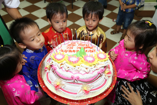 Những em bé trong ca sinh 5 tại Việt Nam đáng yêu tuổi lên 3 ảnh 5 Ngày 17-3 vừa qua các bé tròn 3 tuổi