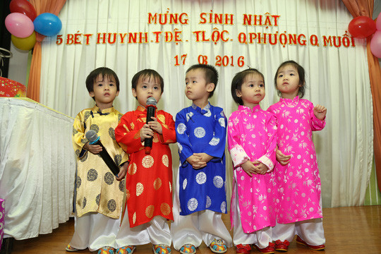 Những em bé trong ca sinh 5 tại Việt Nam đáng yêu tuổi lên 3 ảnh 8 Đây là ca sinh 5 đầu tiên tại Việt Nam