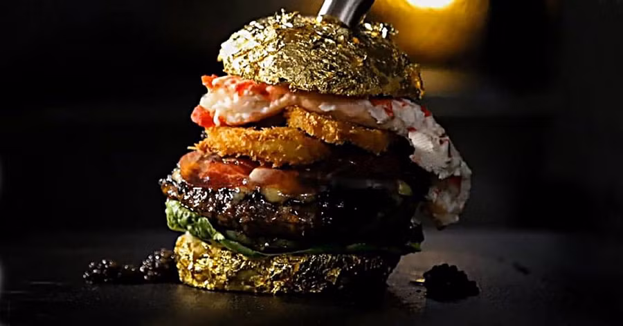 Chiếc bánh burger đắt nhất thế giới có giá lên tới 6.000 USD.