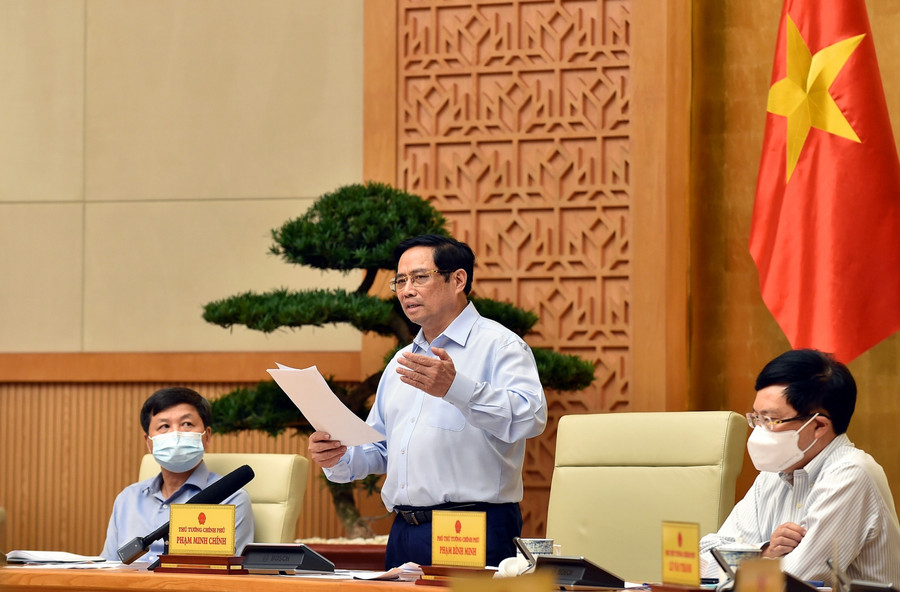 Thủ tướng Phạm Minh Chính yêu cầu lập các đường dây nóng tiếp nhận các phản ánh, kiến nghị, chia sẻ, yêu cầu của người dân. - Ảnh: VGP/Nhật Bắc Thủ tướng Phạm Minh Chính yêu cầu lập các đường dây nóng tiếp nhận các phản ánh, kiến nghị, chia sẻ, yêu cầu của người dân. - Ảnh: VGP/Nhật Bắc