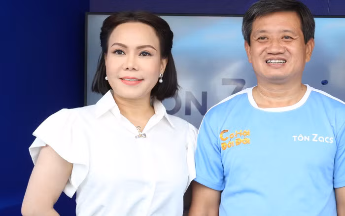 Nghệ sĩ Việt Hương và ông Đoàn Ngọc Hải - cựu Phó chủ tịch UBND Quận 1, TP Hồ Chí Minh.