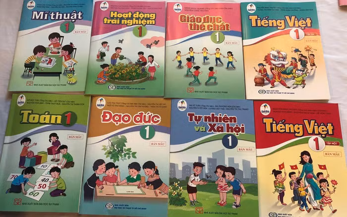 Bộ sách giáo khoa Cánh diều lớp 1.