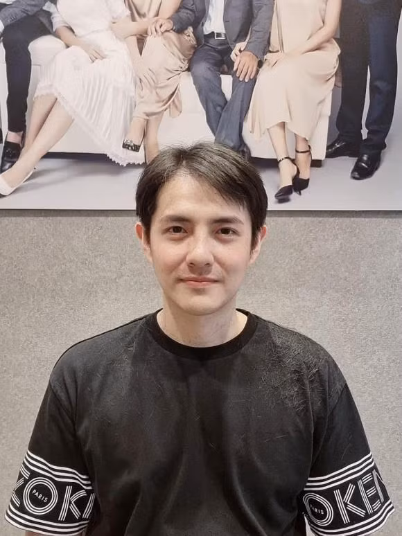 Hoa hậu, ca sĩ trổ tài "mở salon" cắt tóc tại gia giữa mùa dịch Covid-19 ảnh 3