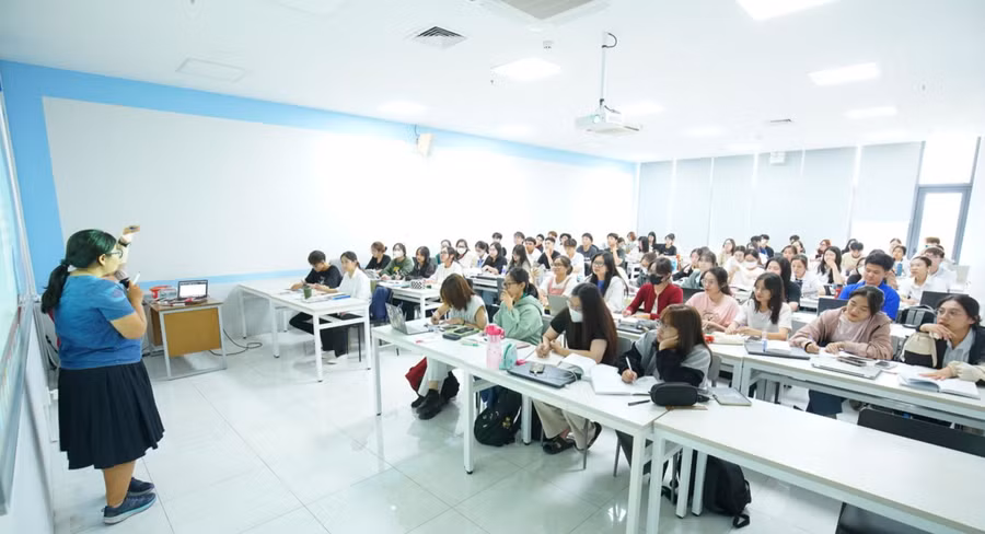 Sinh viên tại Trường ĐH Kinh tế - Luật, ĐH Quốc gia TPHCM. Ảnh: UEL