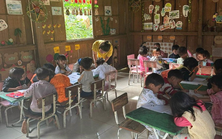 Phòng học của lớp mẫu giáo tại thôn Ông Phụng, xã Trà Dơn (Nam Trà My, Quảng Nam). Ảnh: CLB Bạn thương nhau Phòng học của lớp mẫu giáo tại thôn Ông Phụng, xã Trà Dơn (Nam Trà My, Quảng Nam). Ảnh: CLB Bạn thương nhau