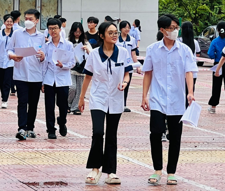 Hơn 25.600 thí sinh tại Hải Phòng hoàn thành môn thi đầu tiên.