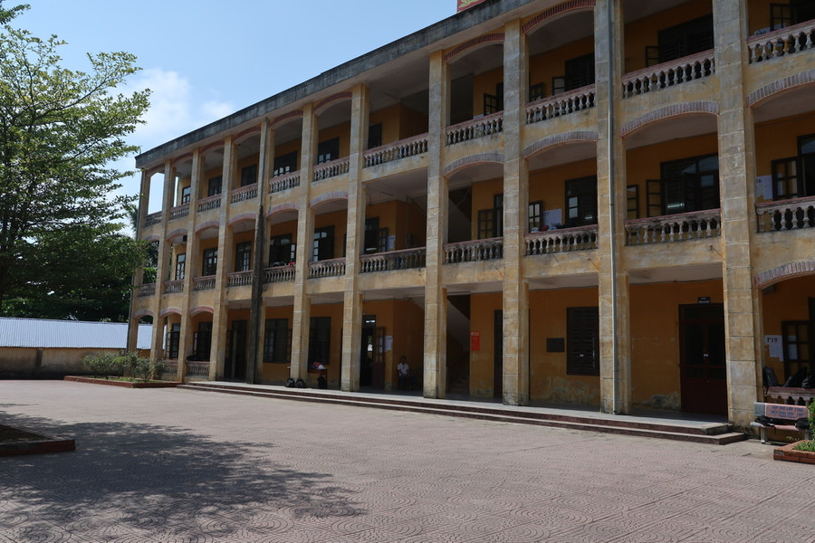 Nhiều trường CSVC đã xuống cấp, không được đầu tư xây dựng (ảnh minh hoạ) Nhiều trường CSVC đã xuống cấp, không được đầu tư xây dựng (ảnh minh hoạ)