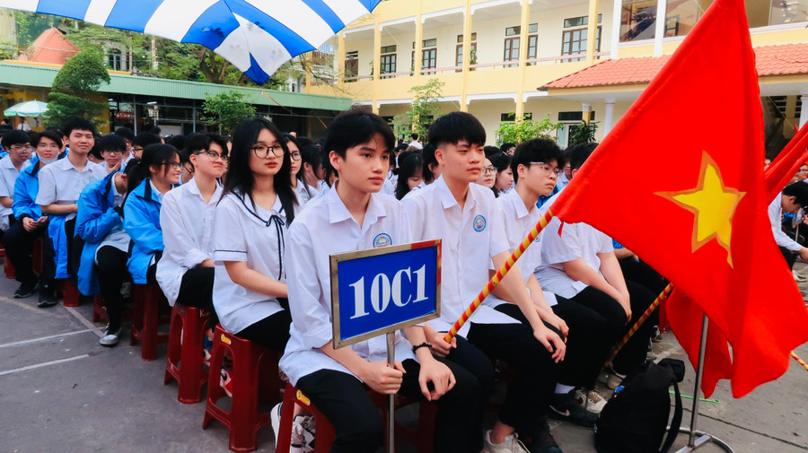 Đoàn viên thanh niên tham gia chuyên đề. Đoàn viên thanh niên tham gia chuyên đề.