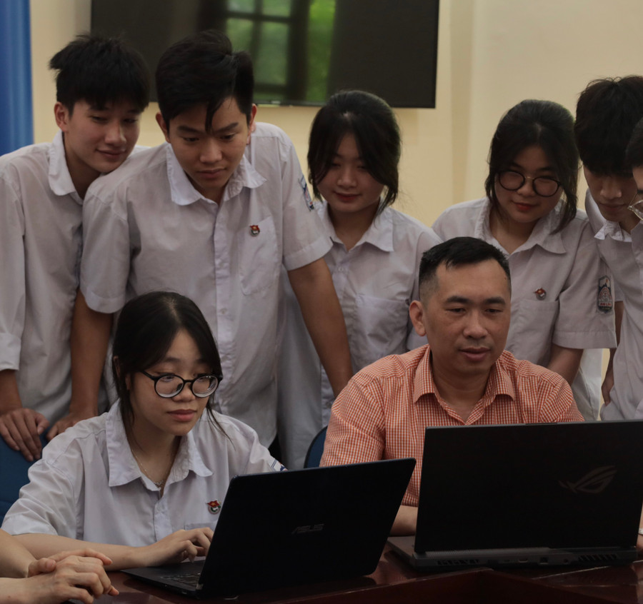494 học sinh Trường THPT An Lão đã hoàn thiện việc nhập hồ sơ đăng kí dự thi tốt nghiệp. 494 học sinh Trường THPT An Lão đã hoàn thiện việc nhập hồ sơ đăng kí dự thi tốt nghiệp.
