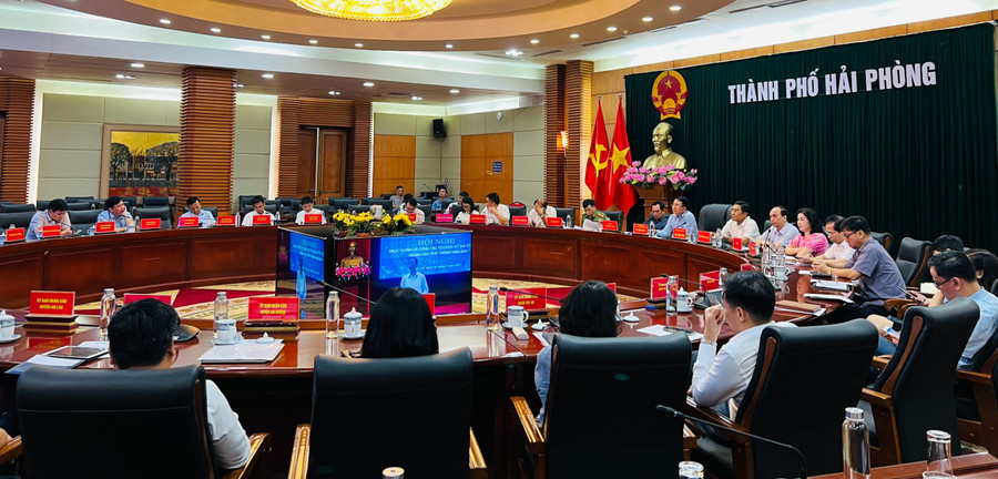 Ban chỉ đạo thi thành phố Hải Phòng họp trực tuyến về Công tác tổ chức kì thi tốt nghiệp 2024 với Ban chỉ đạo thi cấp quốc gia ngày 20/6.