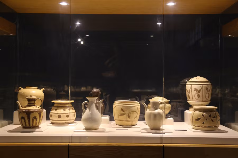 Hiện vật cổ quý giá gắn với lịch sử, văn hoá của vùng đất Hải Phòng xưa được bảo quản, trưng bày, giới thiệu tới du khách, nhân dân trong nước và quốc tế.