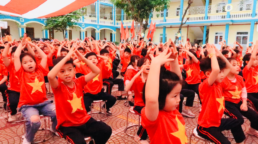 Học sinh tham gia chuyên đề đội cấp thành phố. Học sinh tham gia chuyên đề đội cấp thành phố.