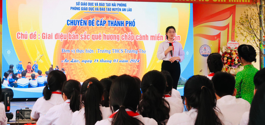 Các nhóm hỏi- đáp tìm hiểu về các giá trị di sản văn hoá quê hương. Các nhóm hỏi- đáp tìm hiểu về các giá trị di sản văn hoá quê hương.